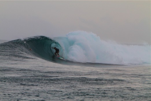 Maldives-surf-14.jpg Maldives-surf-14.jpg